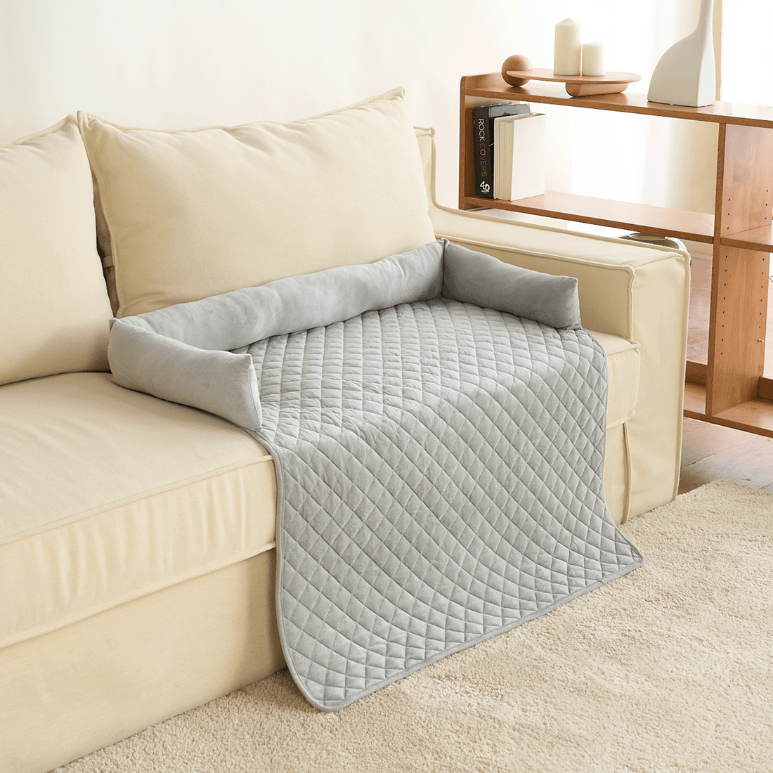 Spill-Resistant Dog & Cat Blanket and Sofa Cover