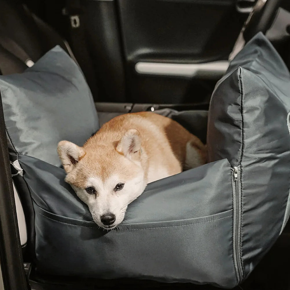 First Class Waterproof Dog Car Seat Bed with Safety Buckle