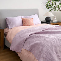 Spring Leaves Pattern Quilt Set