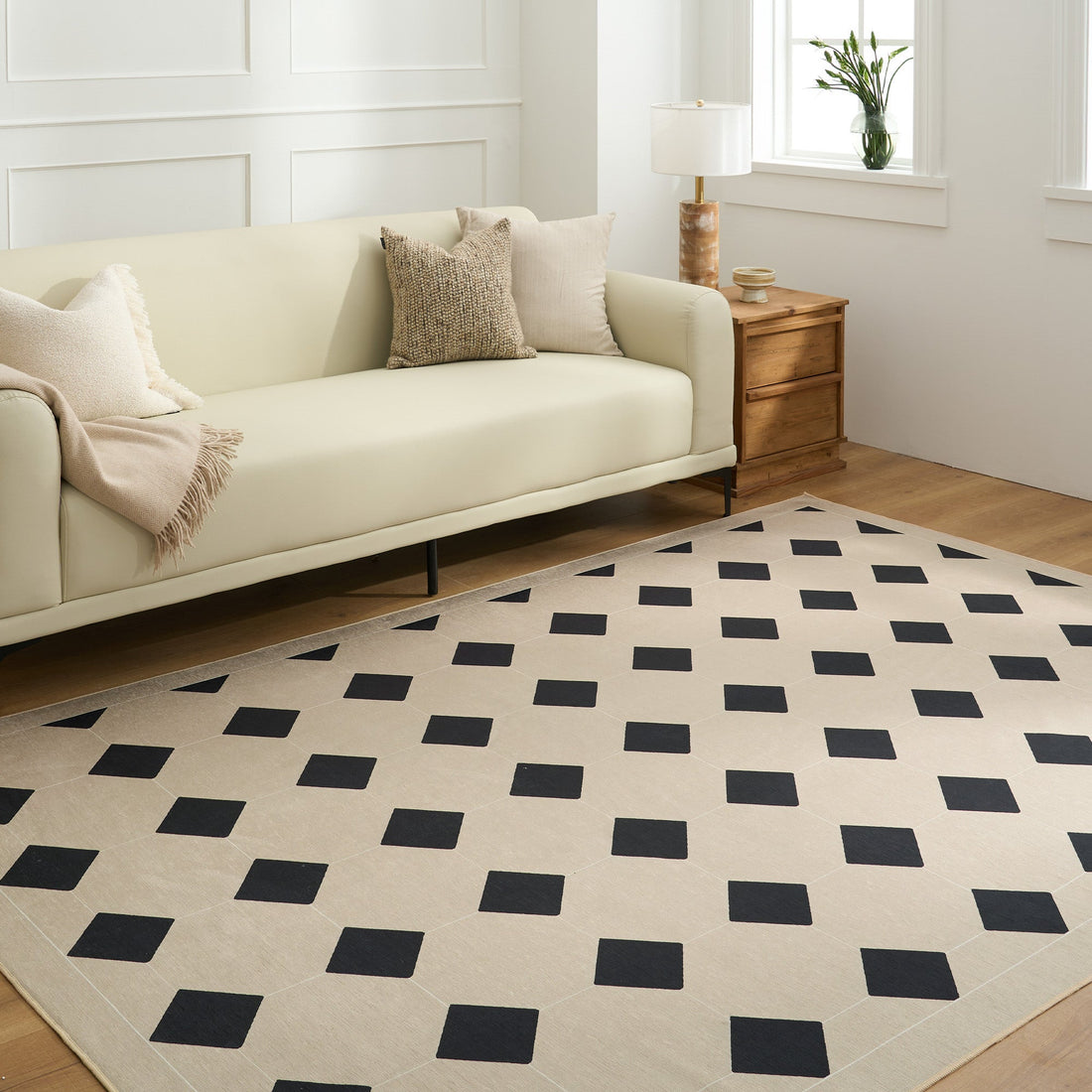 Easy Clean Washable Rug Bold Geometric Diamond Design Durable Spillproof Pet-Friendly Non-Slip Pad Living Room Area Rug