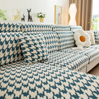 Classic Houndstooth Fleece Stretch Sofa Cover – Anti-Scratch, Full-Cover Pet Protector